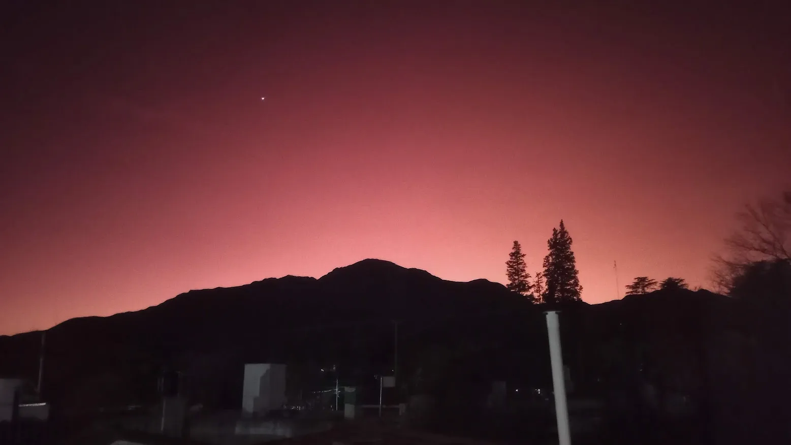 Cerro Uritorco al atardecer